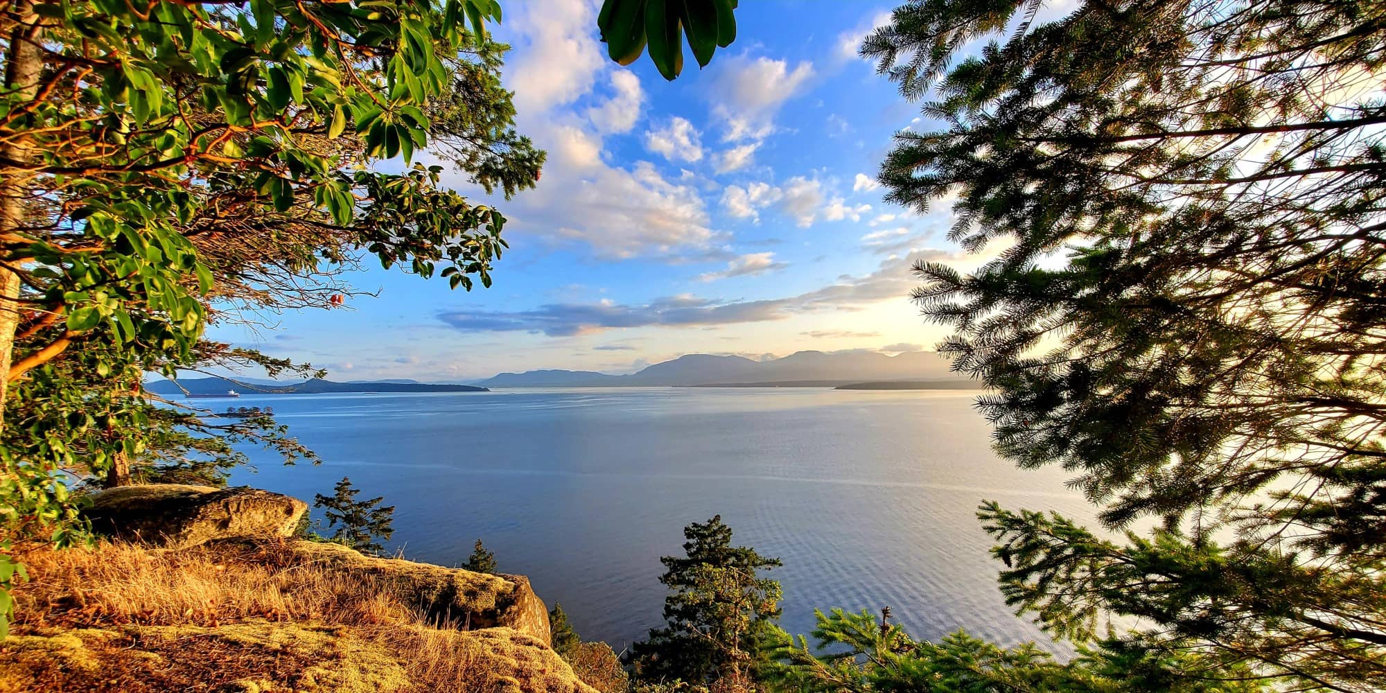 The winning photo by Kari Peterson; a multi-coloured view of Ruxton Island.
