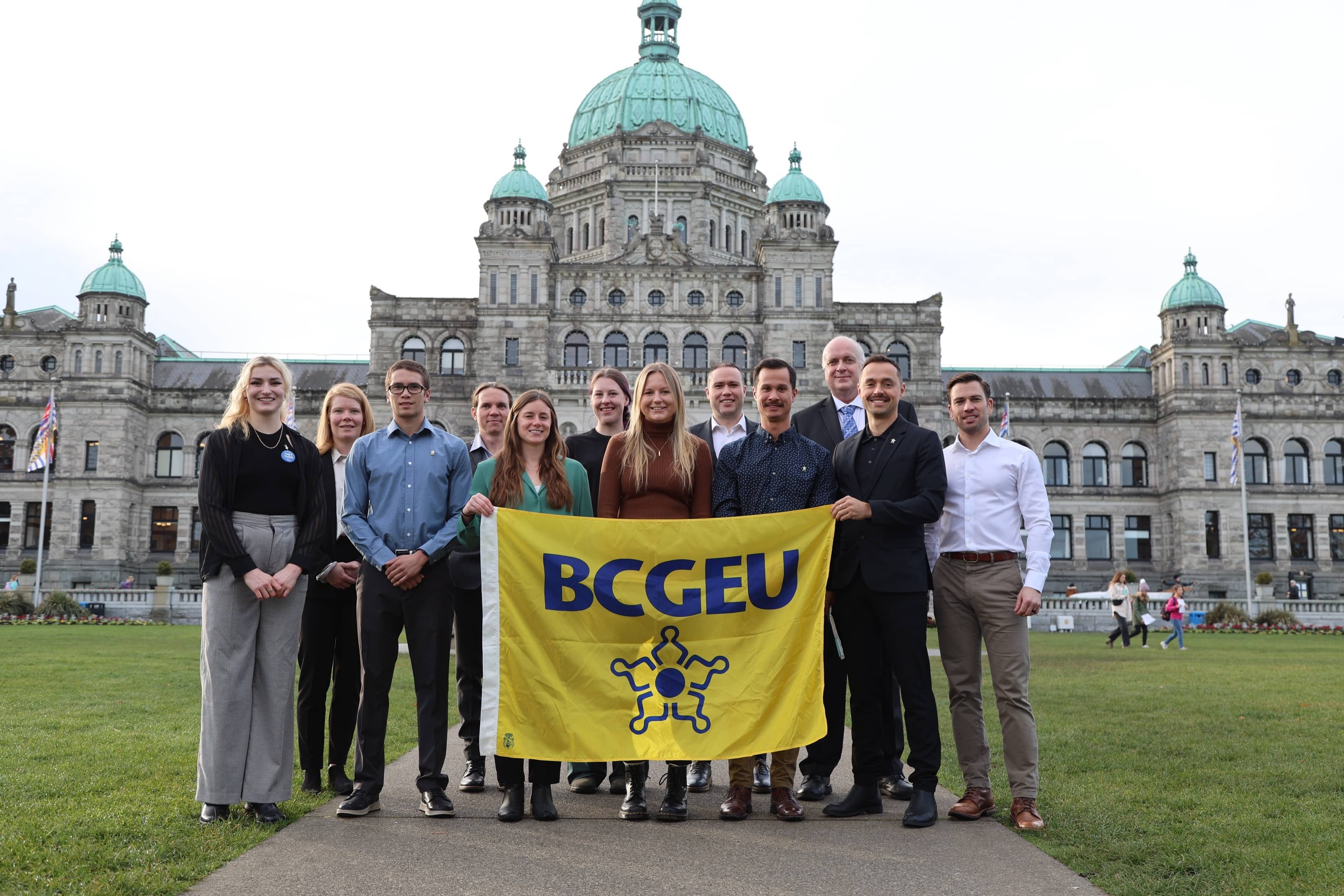 Member-delegates of the BCGEU in front the Legislature in Victoria. Photo: BCGEU