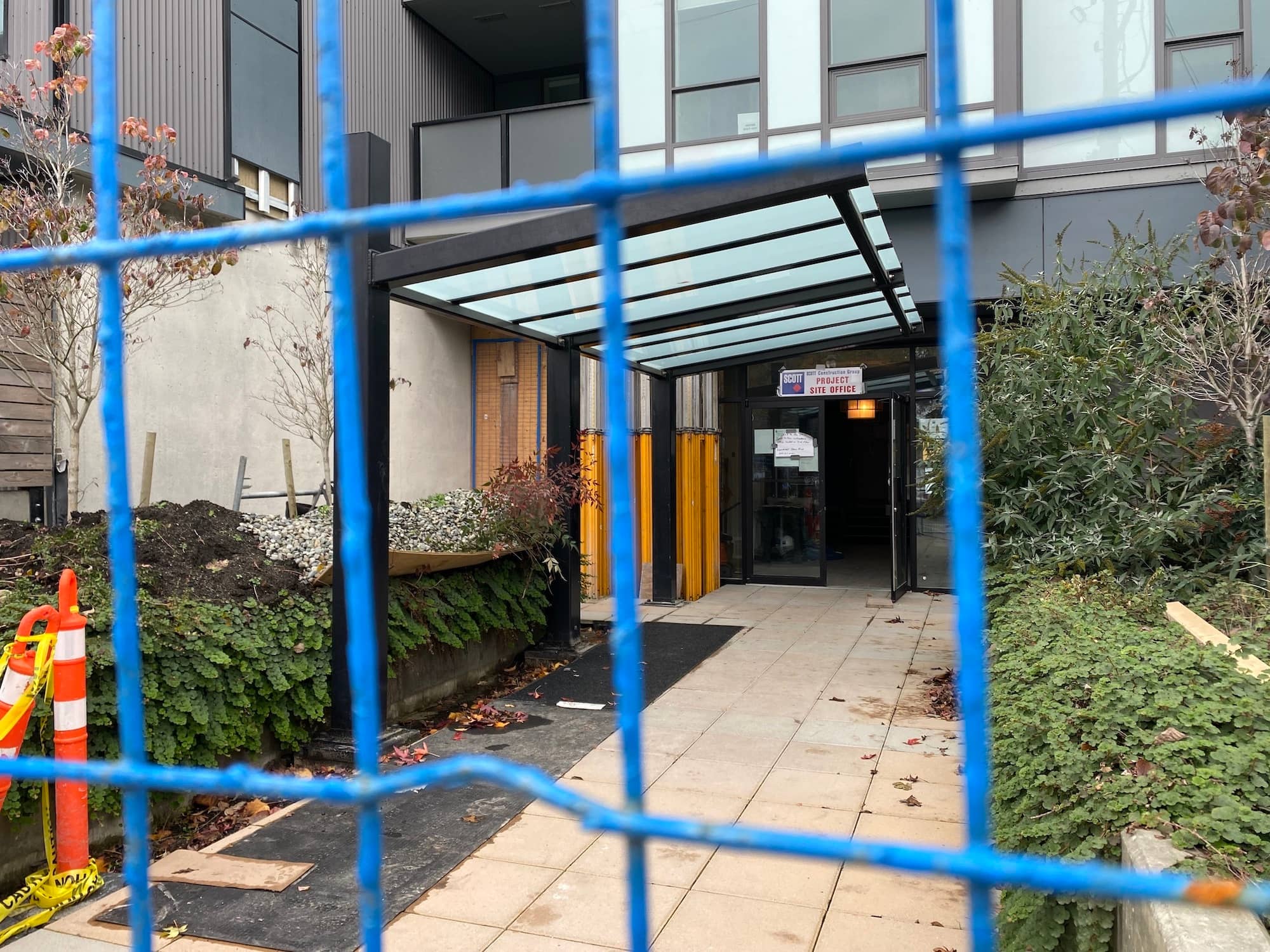 The Danbrook One building is undergoing retrofits to correct the problems in the original design; meanwhile, Engineers and Geoscientists of BC are reviewing what went wrong. Zoë Ducklow / Capital Daily