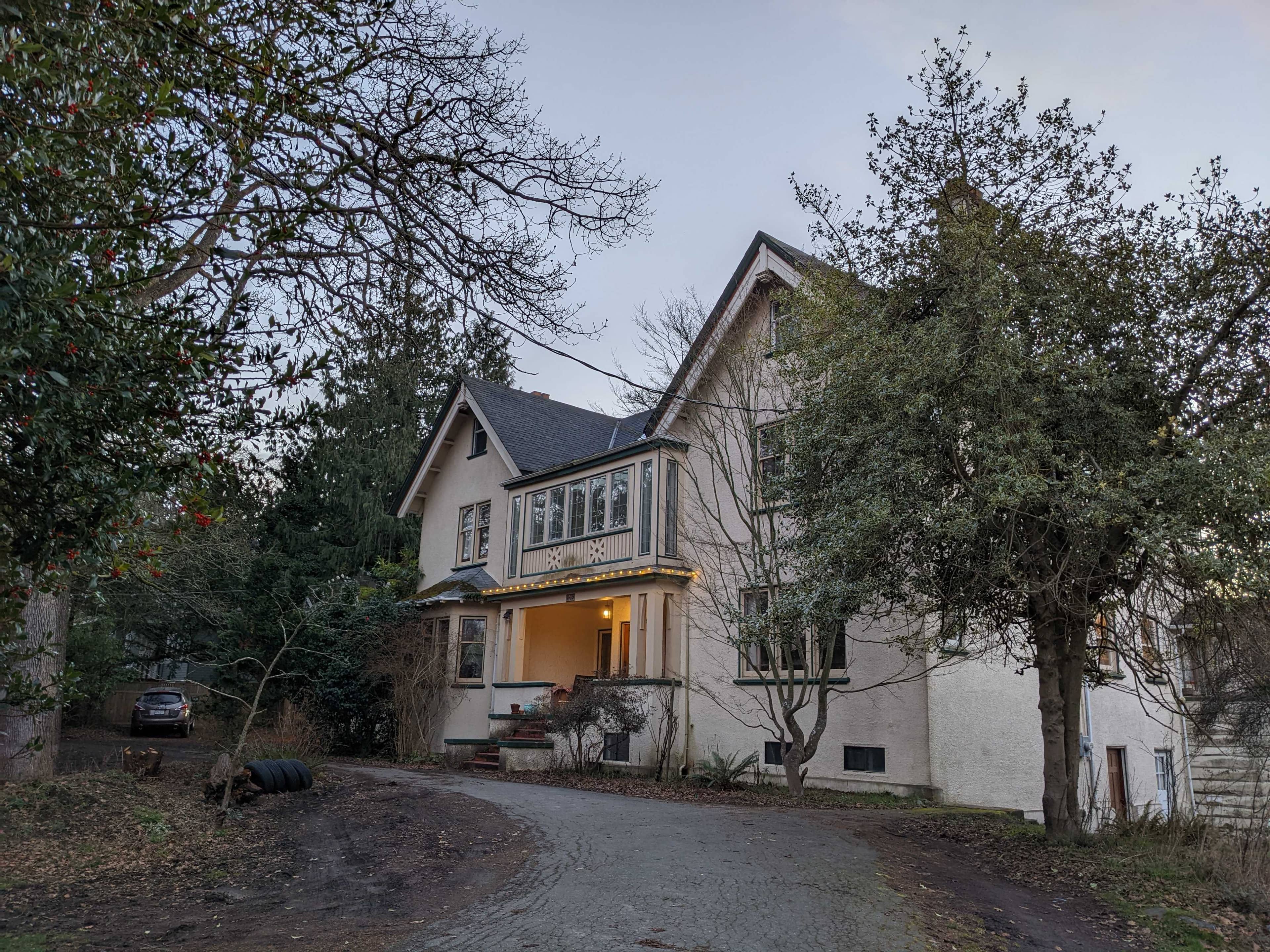 The house at 960 Foul Bay Road is proposed for redevelopment—but that move could actually decrease the neighbourhood's density, rather than increasing it. Photo: Jimmy Thomson / Capital Daily