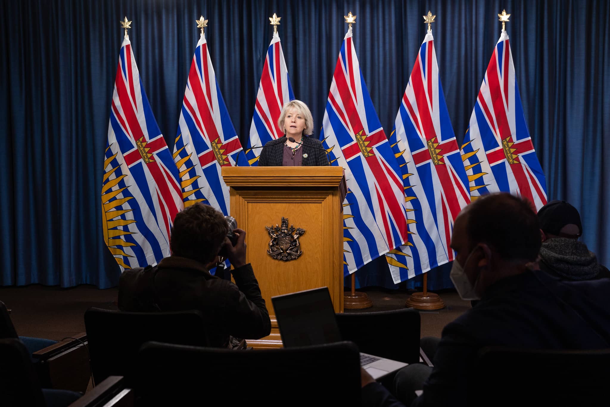 Experts, critics urge caution as BC lifts mask mandate and other restrictions