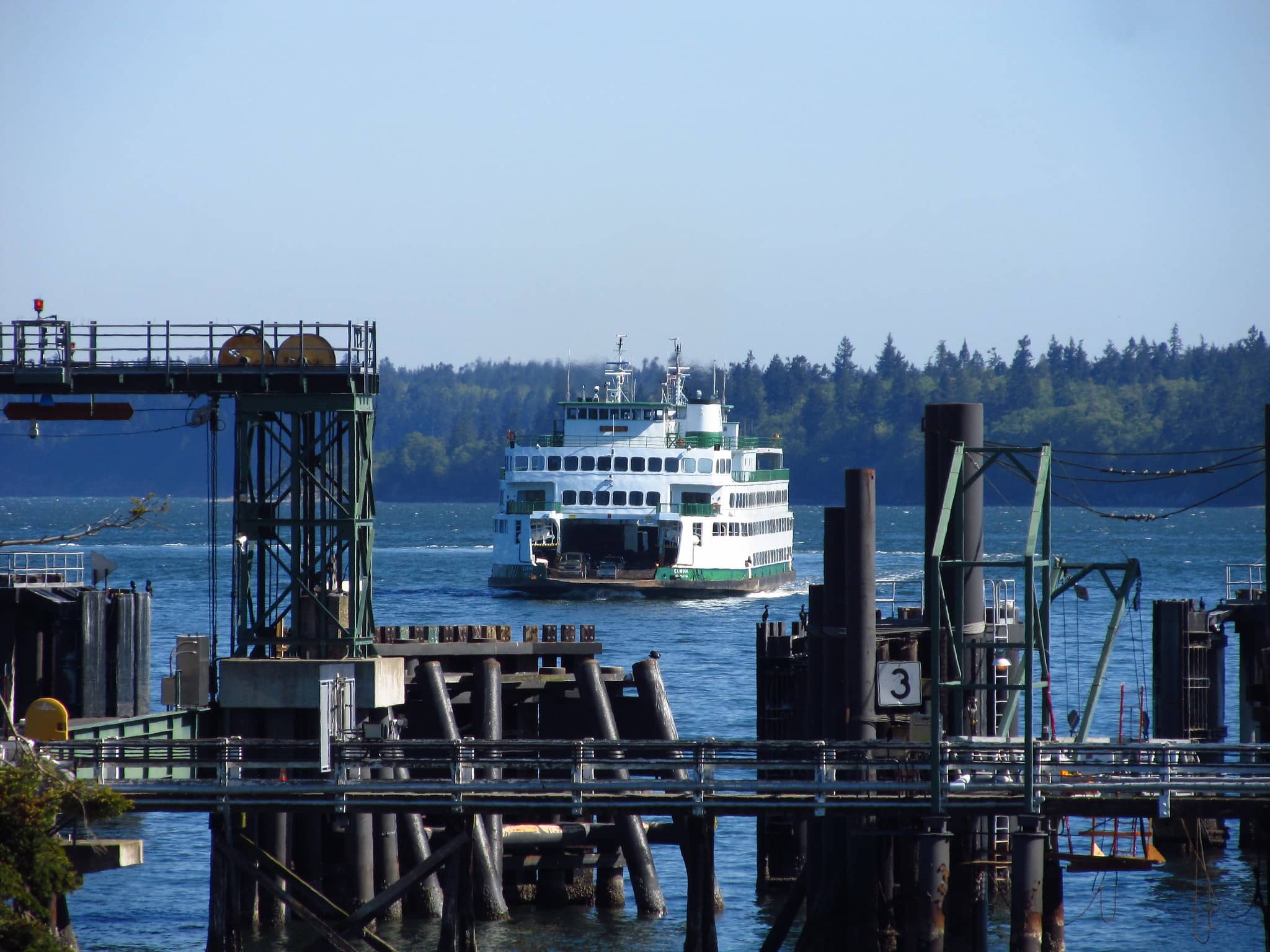 The now-retired MV Elwha at the Anacortes terminal. Photo: Jasperdo (Flickr).