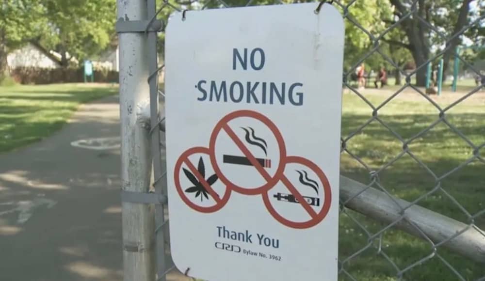 No smoking sign in Victoria Photo: City of Victoria