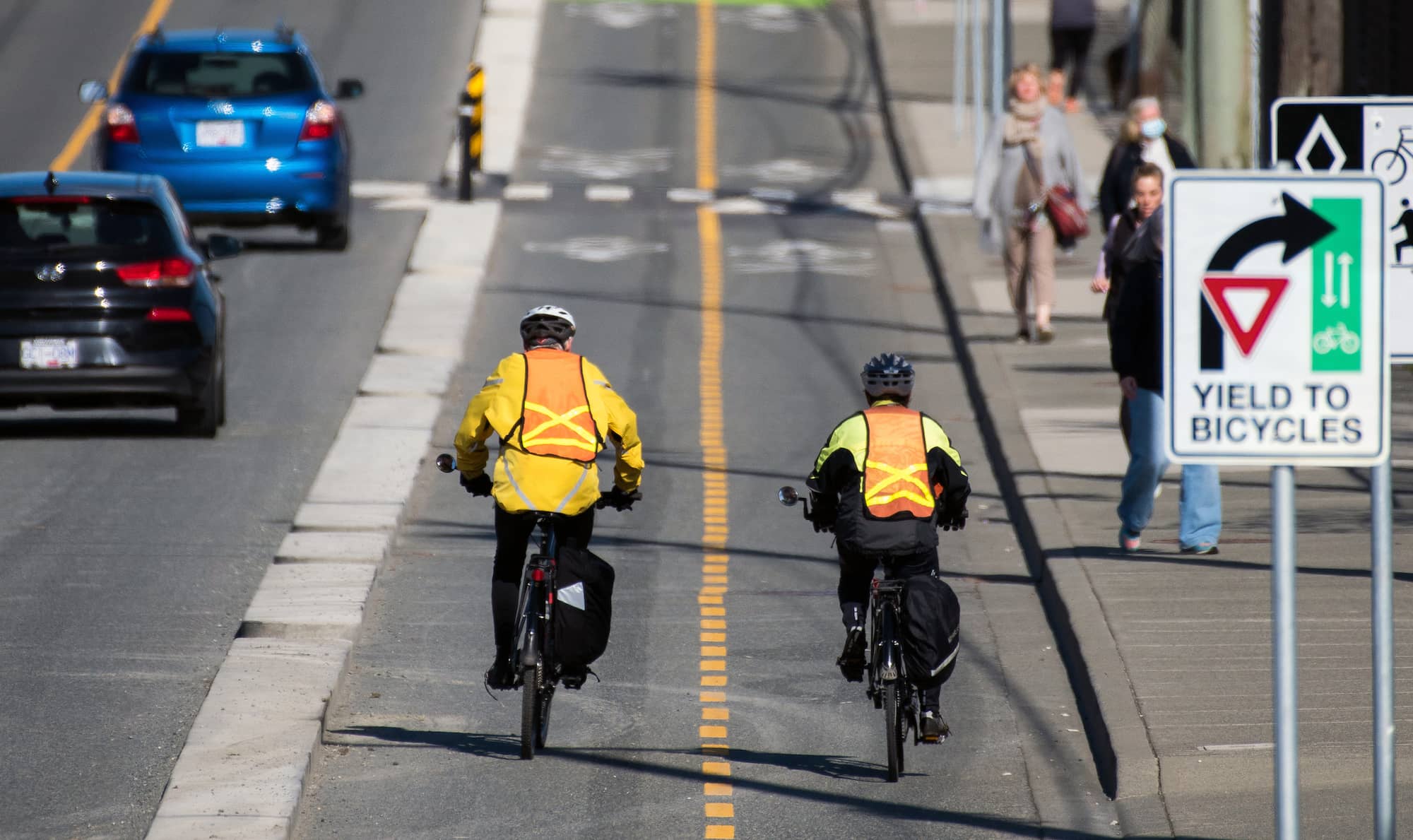 Downtown bike lanes. Photo: James MacDonald / Capital Daily