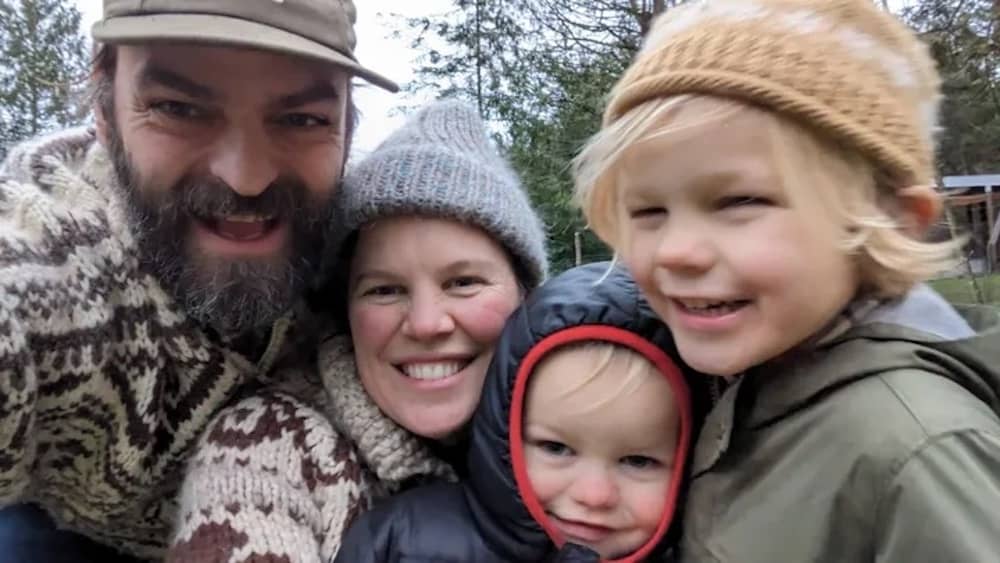 Caleb Beyers with wife Hanahlie and boys Elia and Asher. Photo: Courtesy Alex Conconi