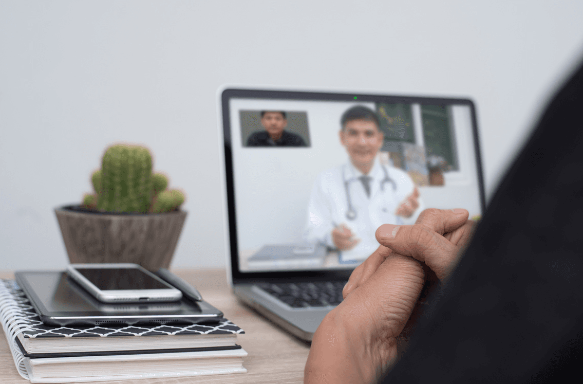 Online doctor speaks with patient. Photo: Shutterstock