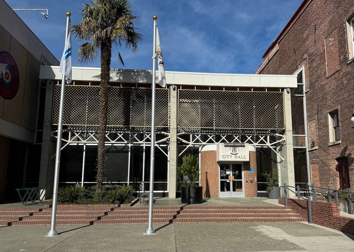 Victoria City Hall. Photo: Sidney Coles / Capital Daily
